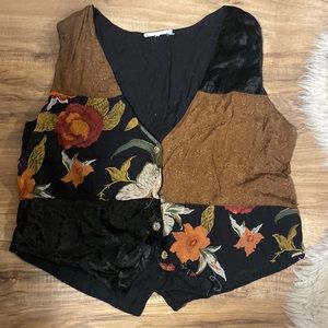 Stylish hem waistcoat in excellent condition.